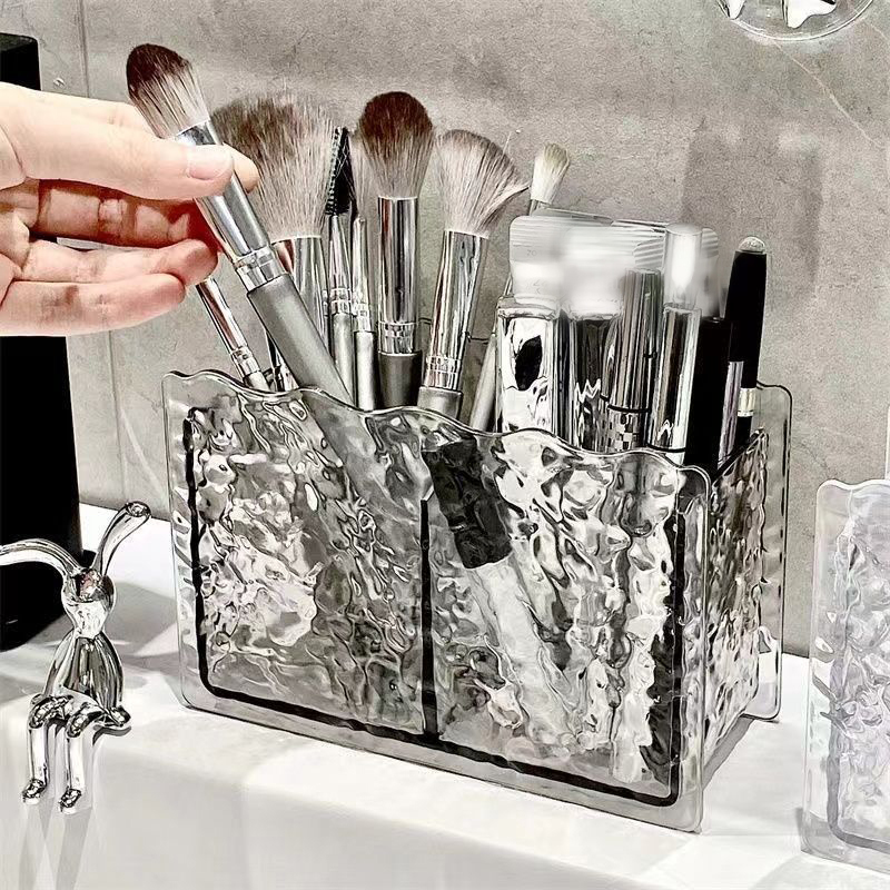 Lekki luksusowy pędzel do maki – Luxury Skincare And Makeup Brands recenzja i cena
