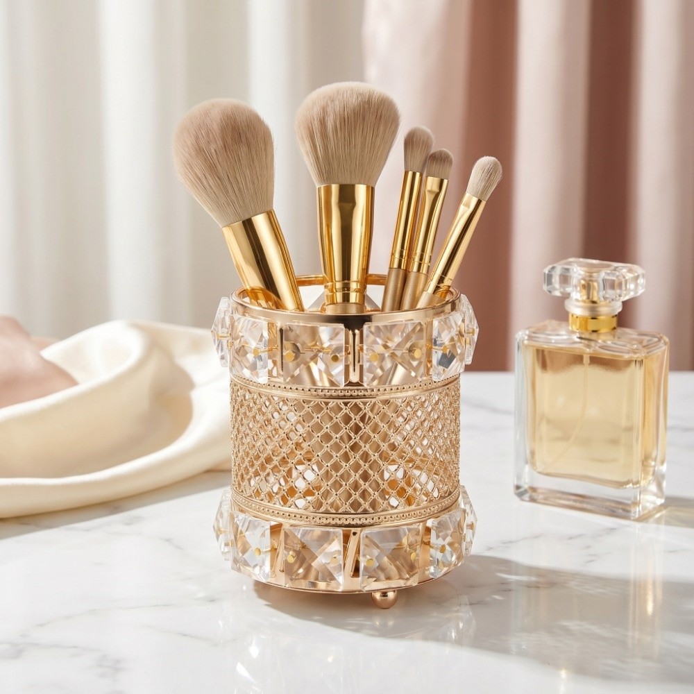 Złoty organizer na pędzle do m – Luxury Skincare And Makeup Brands recenzja i cena